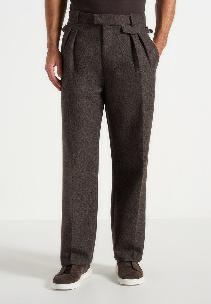 Pierre - Relaxed Fit Melange Pleated Tailored Trousers - Brown