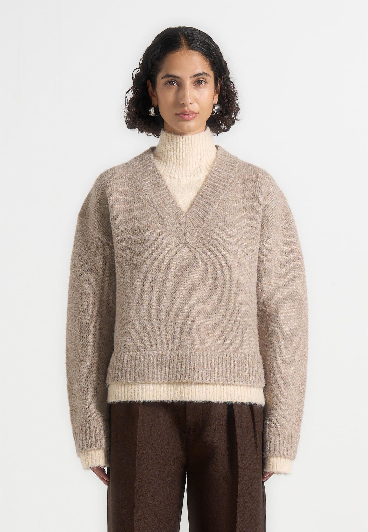 Jacques - Unisex Double Layer V-Neck Knit Jumper - Beige/Cream