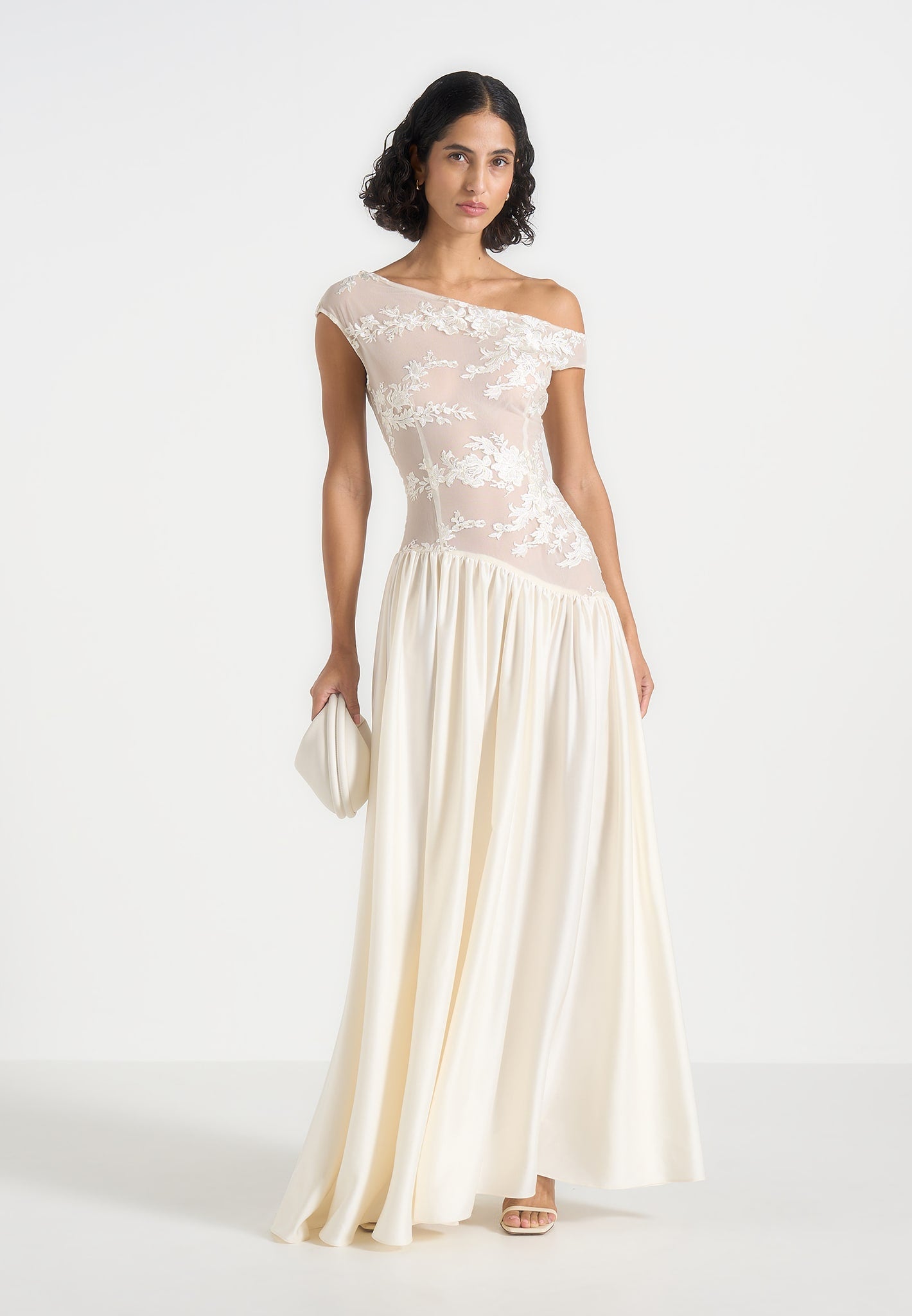 Alanna - Off Shoulder Fit and Flare Maxi Dress - Ivory | Manire De Voir USA Alanna - Off Shoulder Fit and Flare Maxi Dress - Ivory | Manire De Voir USA