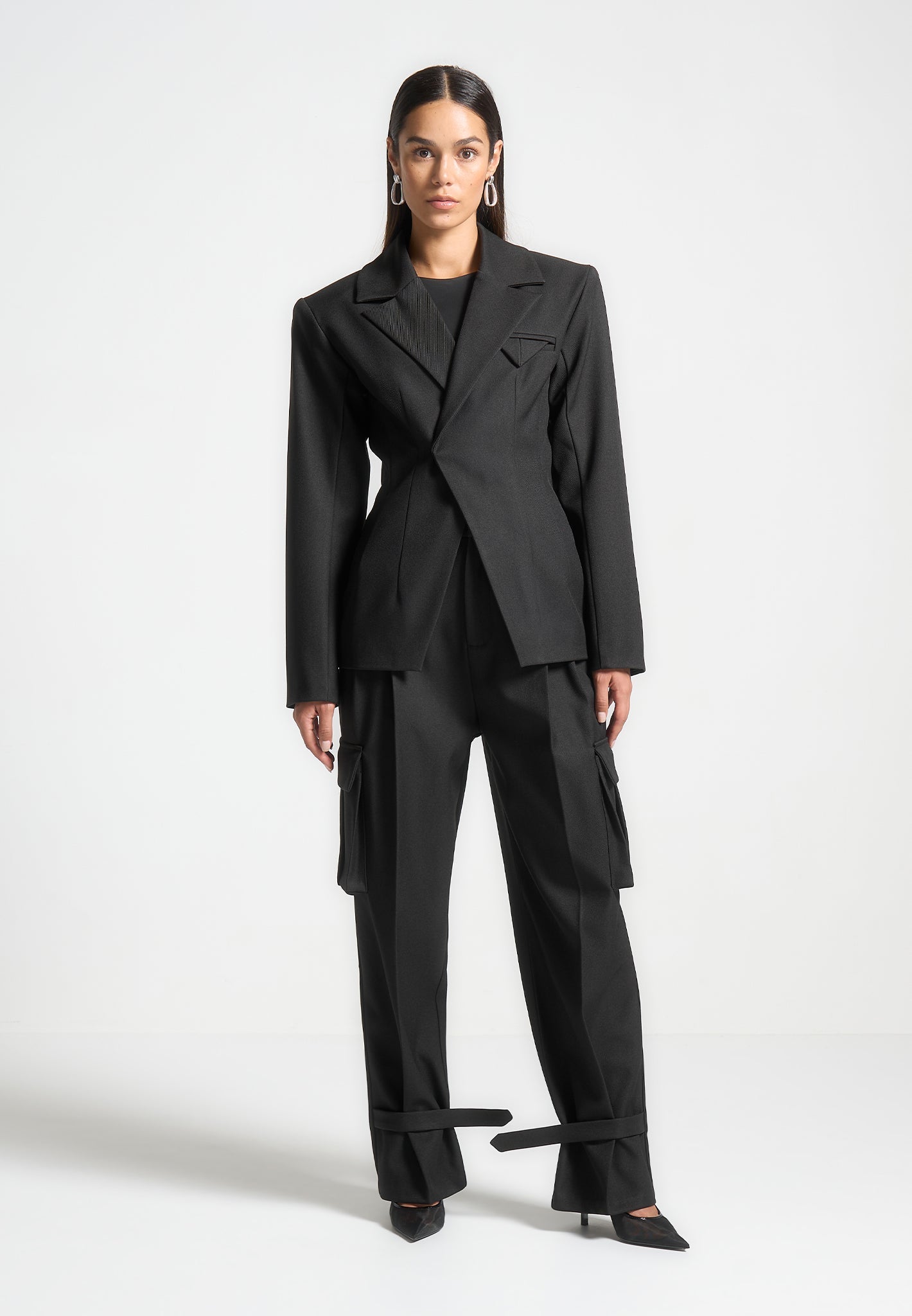 danielle-tailored-pleated-cargo-trousers-black