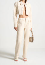 pleated-boyfriend-jeans-ecru