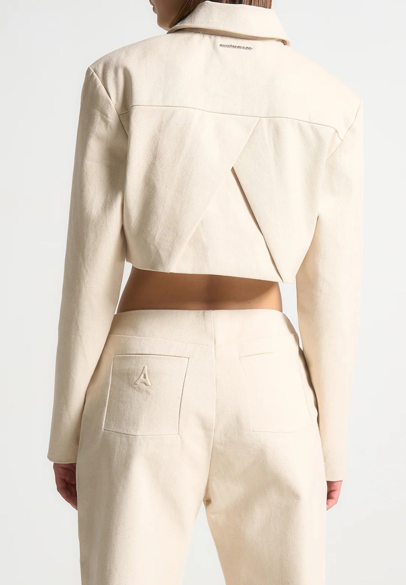wide-shoulder-cropped-denim-jacket-ecru