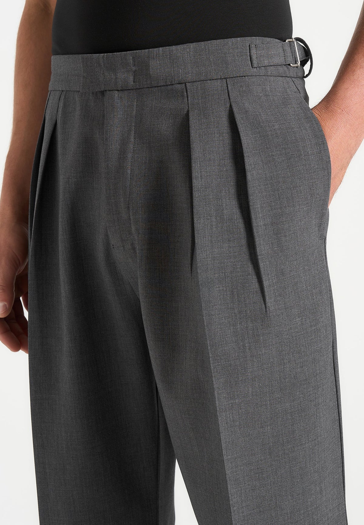 Pierre - Relaxed Fit Hatched Pleated Tailored Pants - Dark Grey