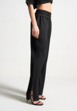 Lila - Pleated Pants - Black