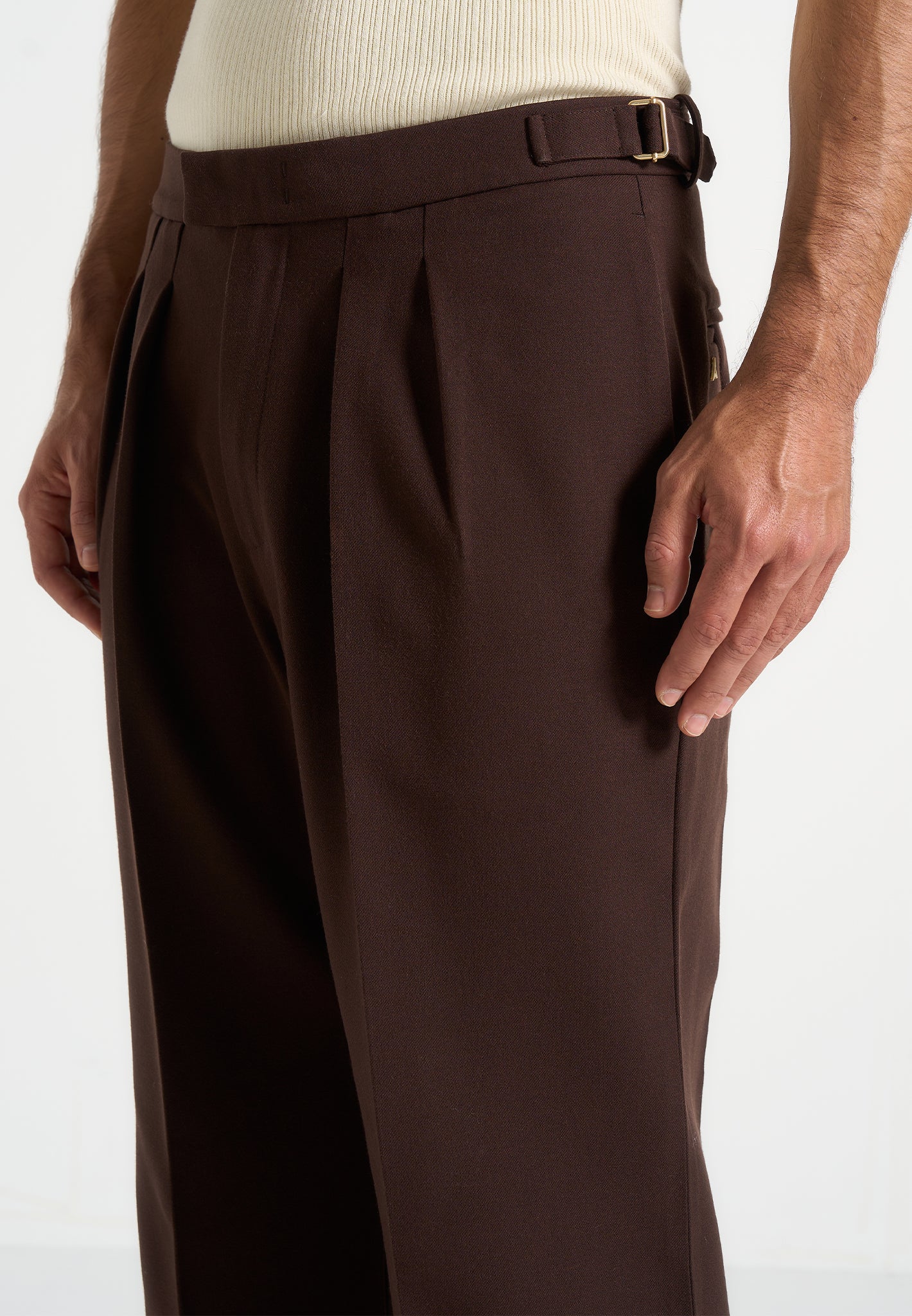 pierre-relaxed-fit-pleated-tailored-trousers-brown-1