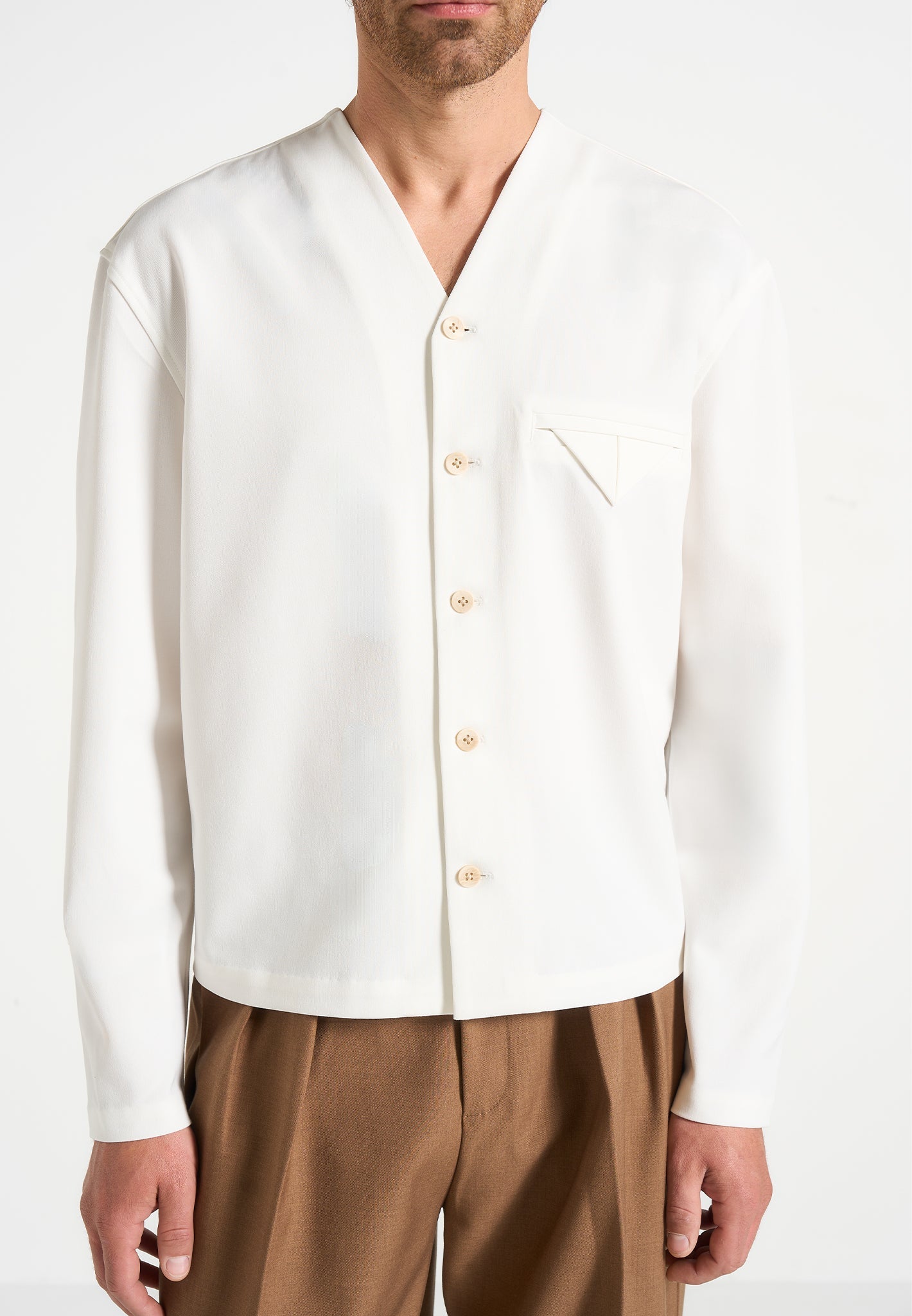 zac-boxy-v-neck-long-sleeve-shirt-off-white 