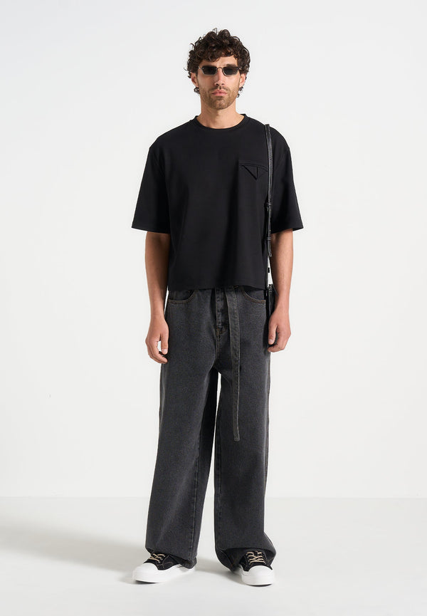 Léon - Boxy Cropped T-Shirt - Black