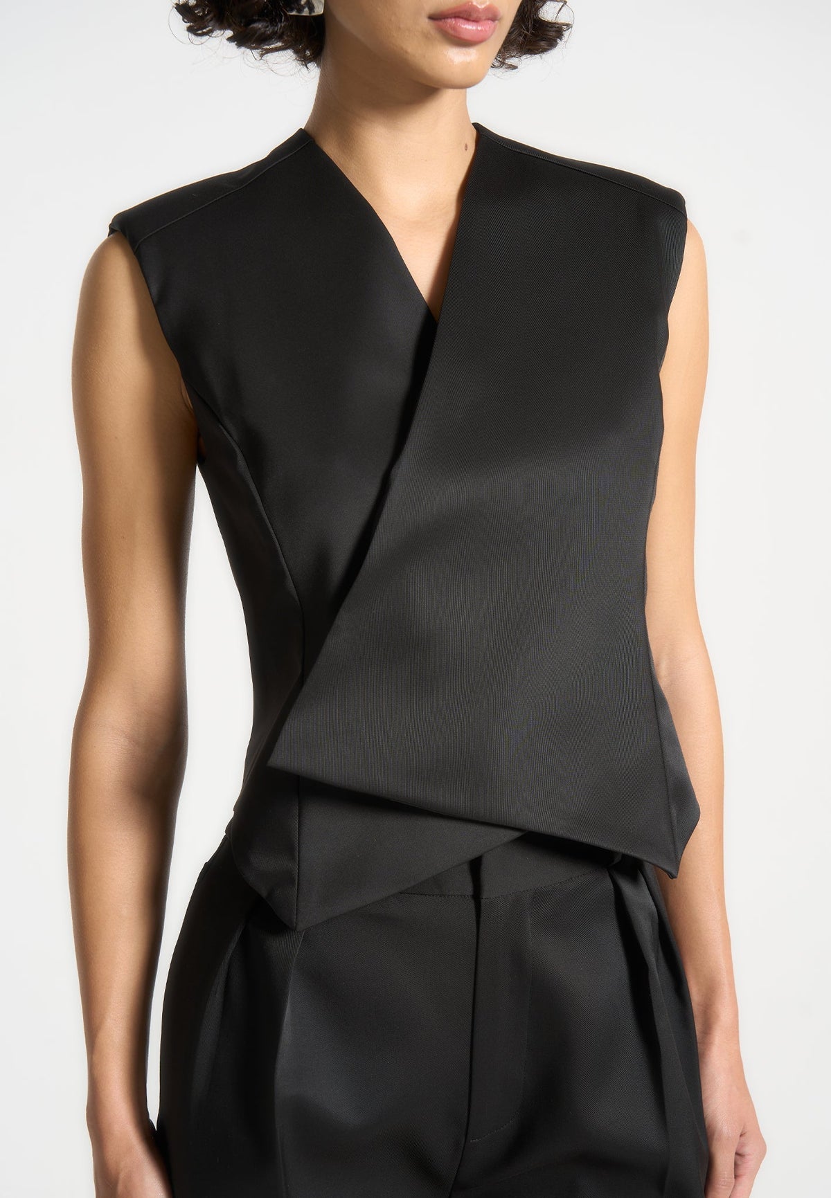 Laurence - Sateen Wrap Suit Vest - Black