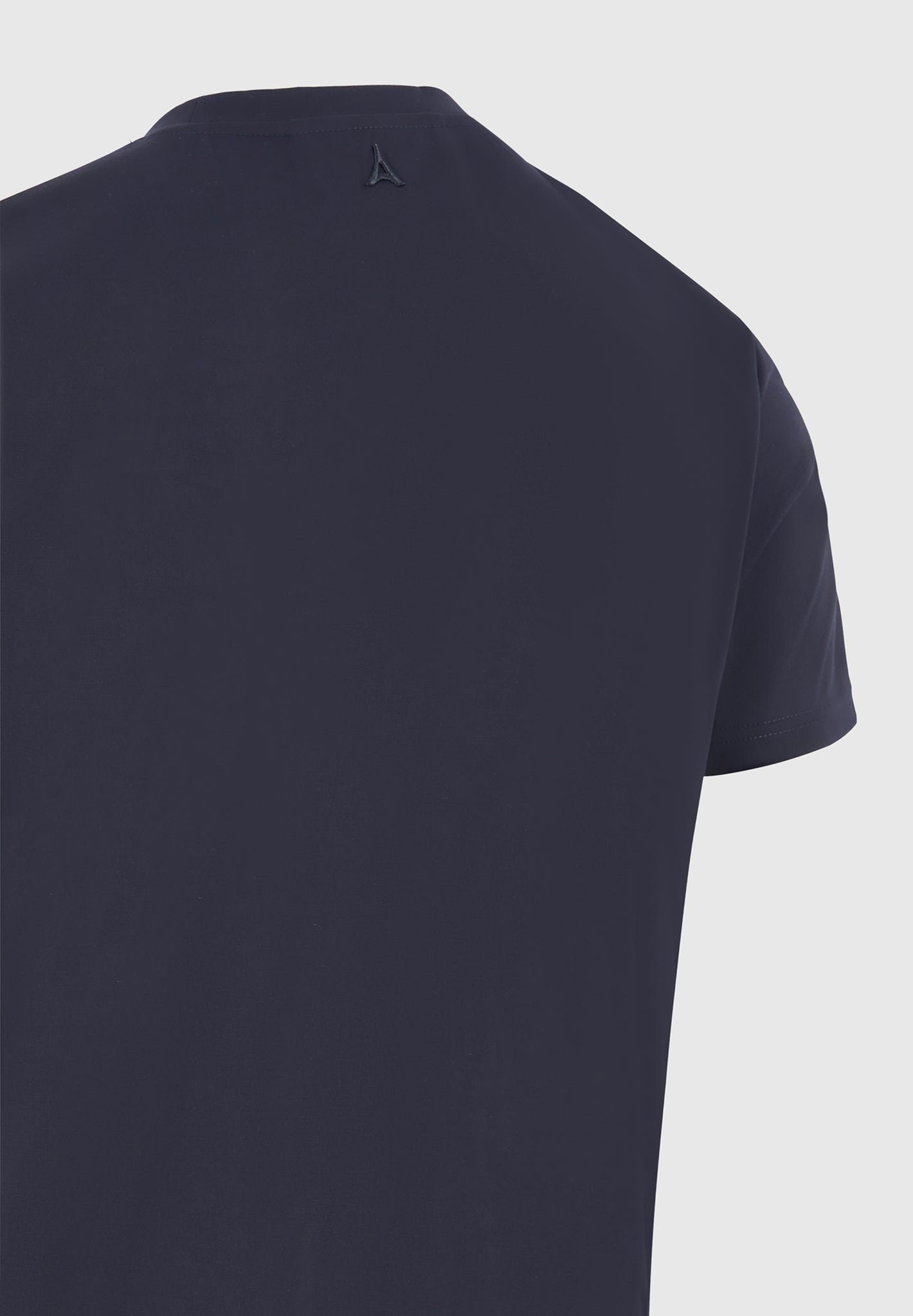 eternel-slim-fit-luxe-tshirt-navy