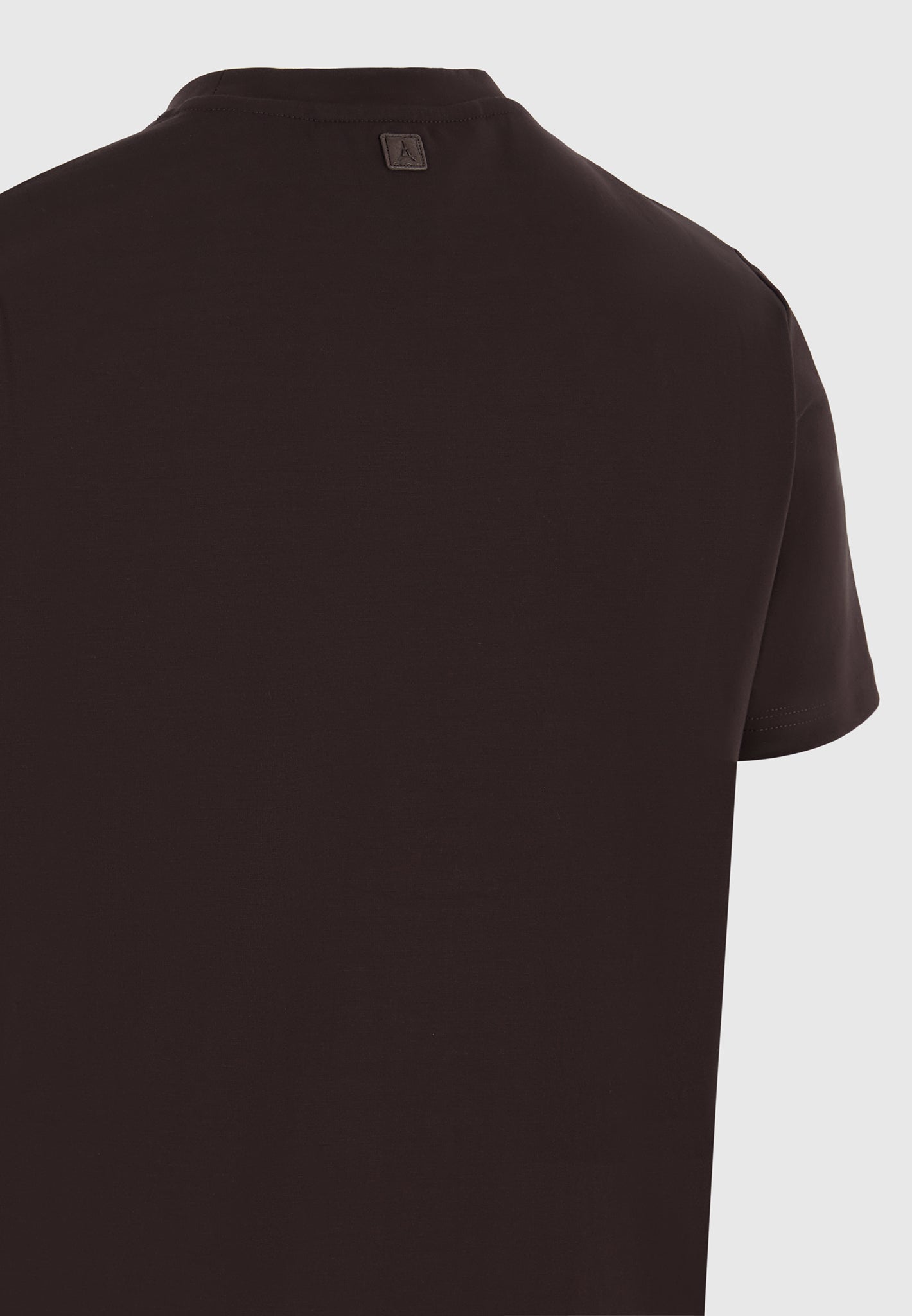 armand-fitted-luxe-t-shirt-brown