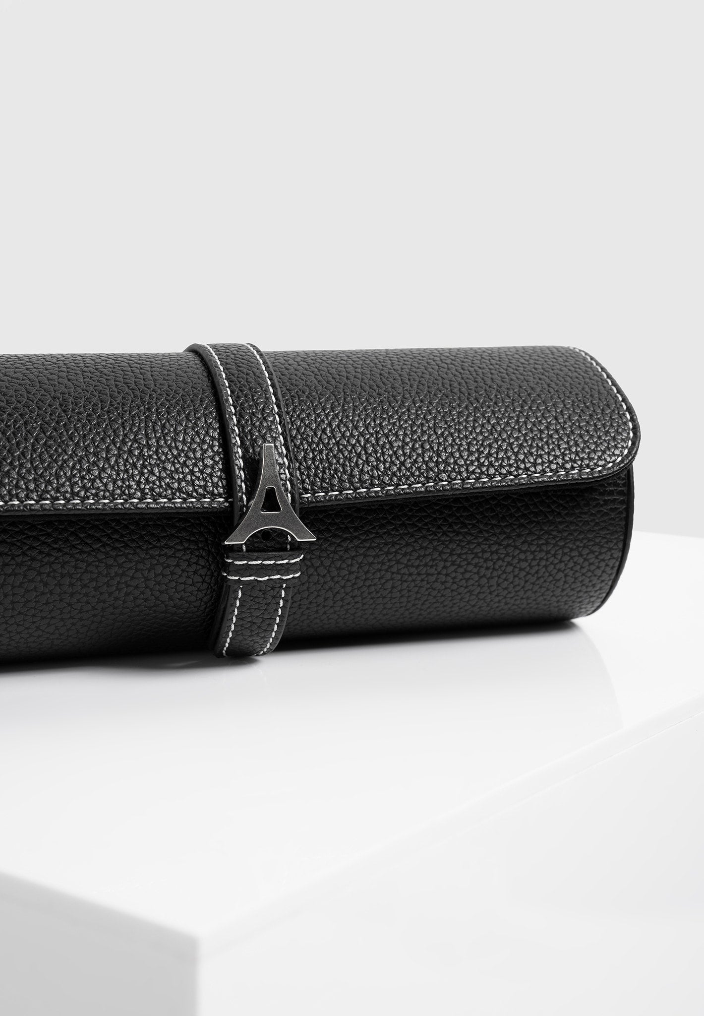 fred-pebbled-leather-contrast-stitch-watch-roll-black