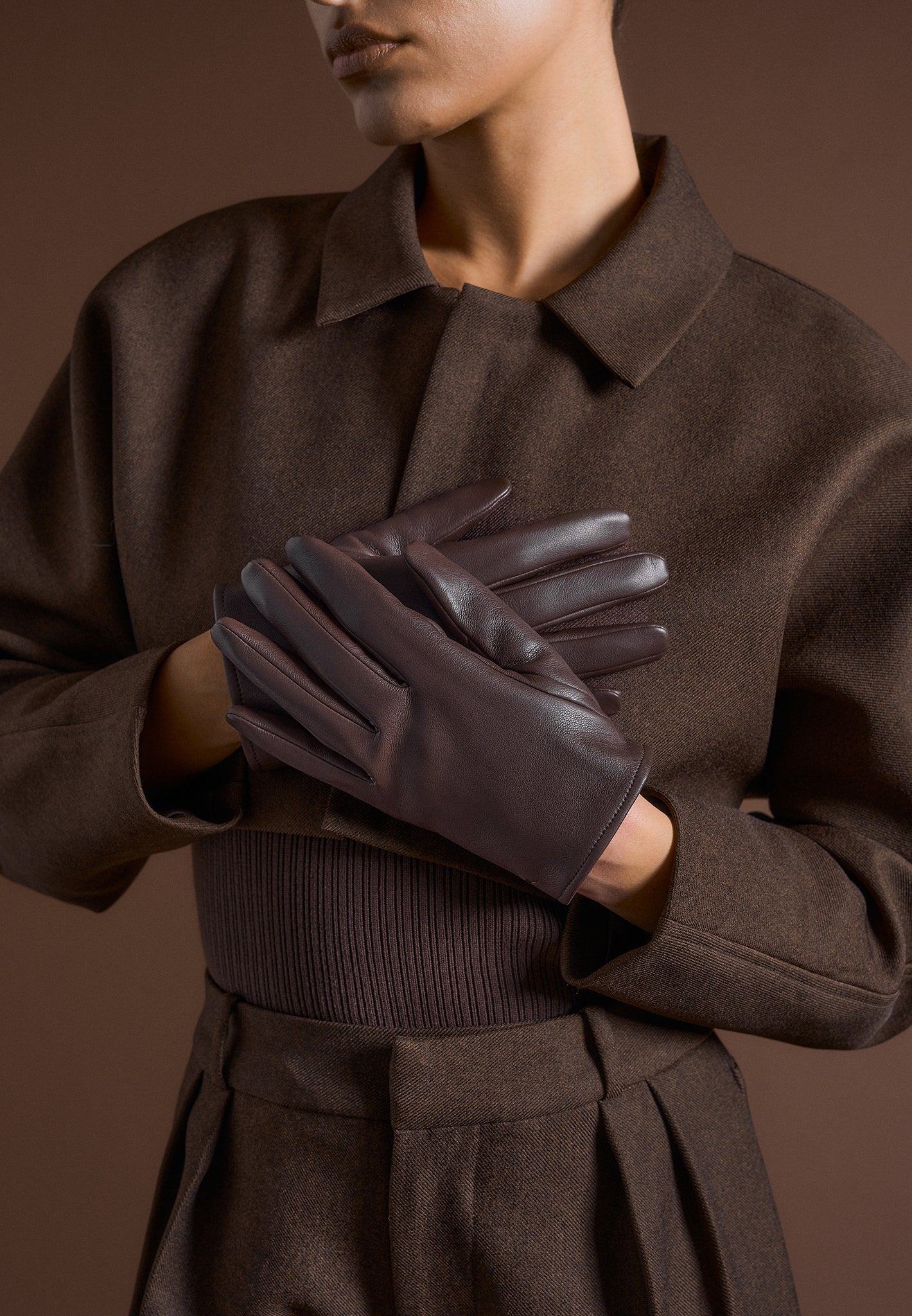 vegan-leather-short-gloves-brown