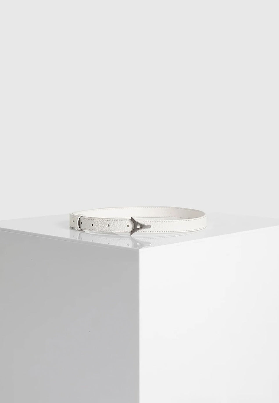 leonie-eiffel-slim-leather-belt-white