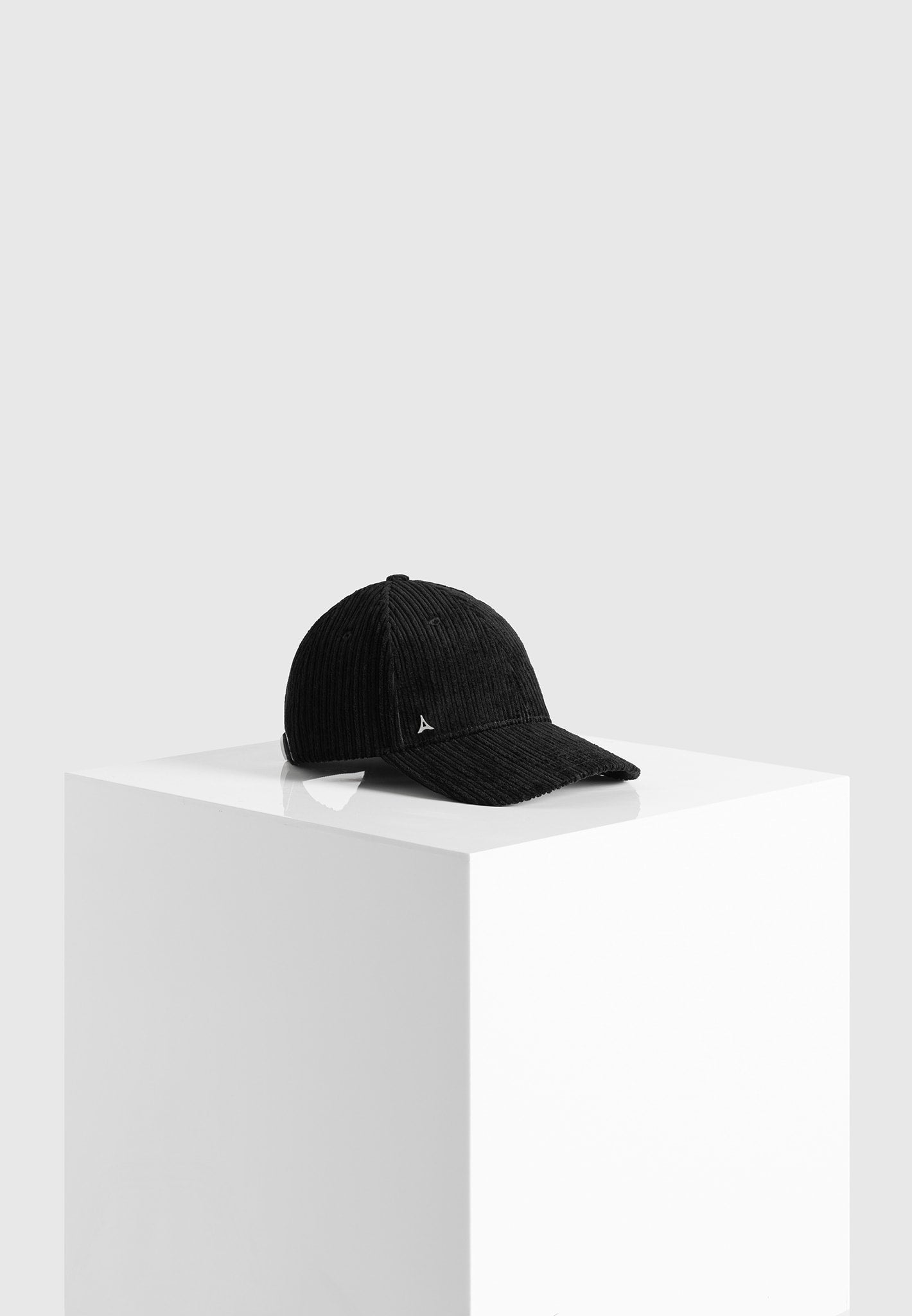 corduory-cap-black