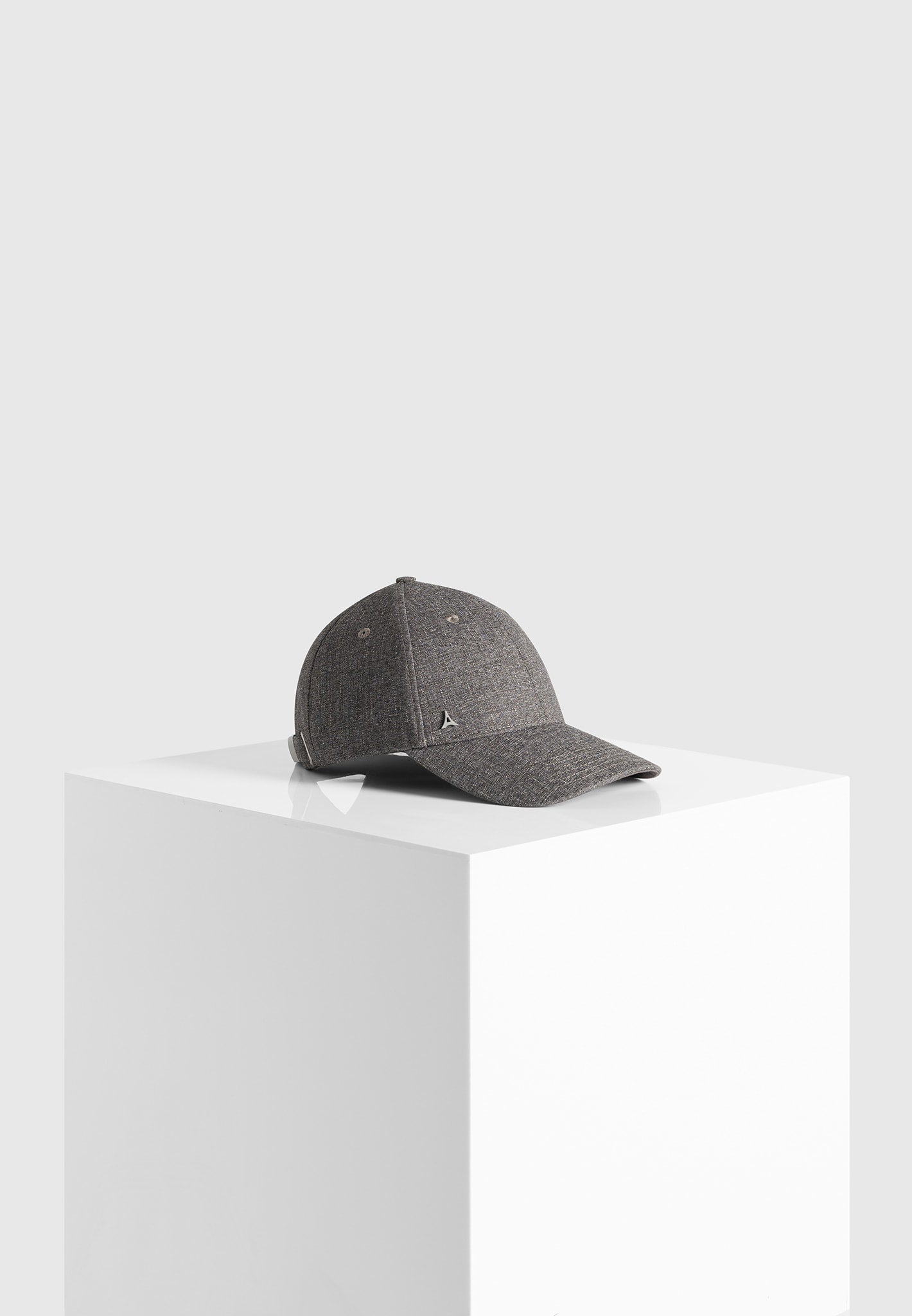 textured-cap-grey