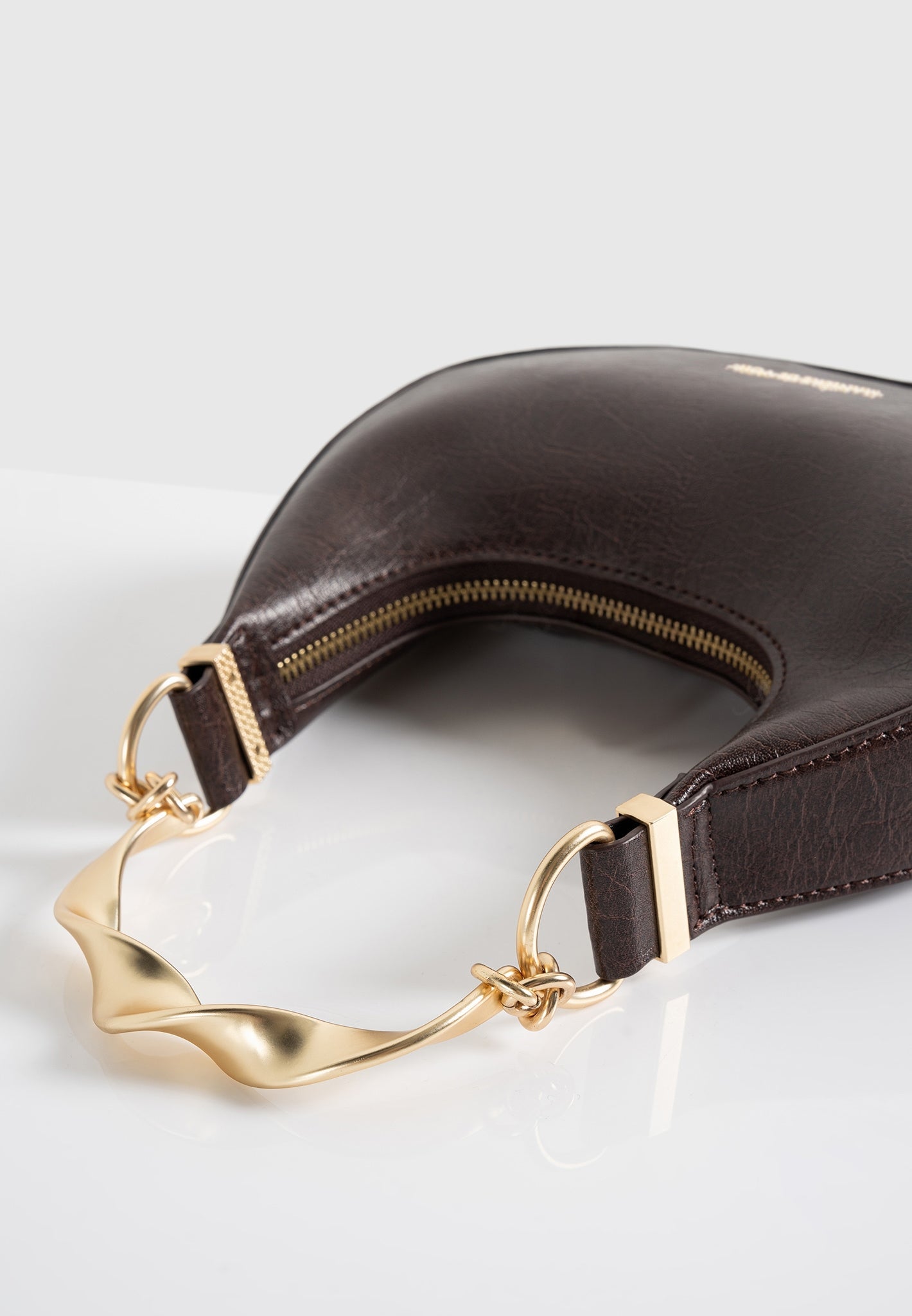 sadie-sculpted-leather-crescent-bag-brown