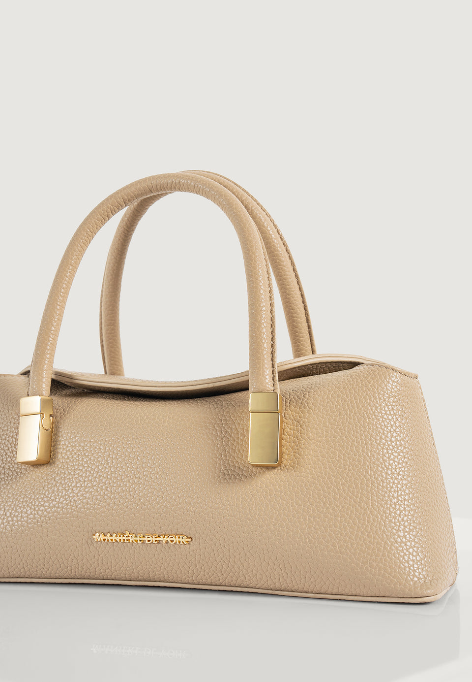 Annelise - Pebbled Leather Baguette Bag - Beige