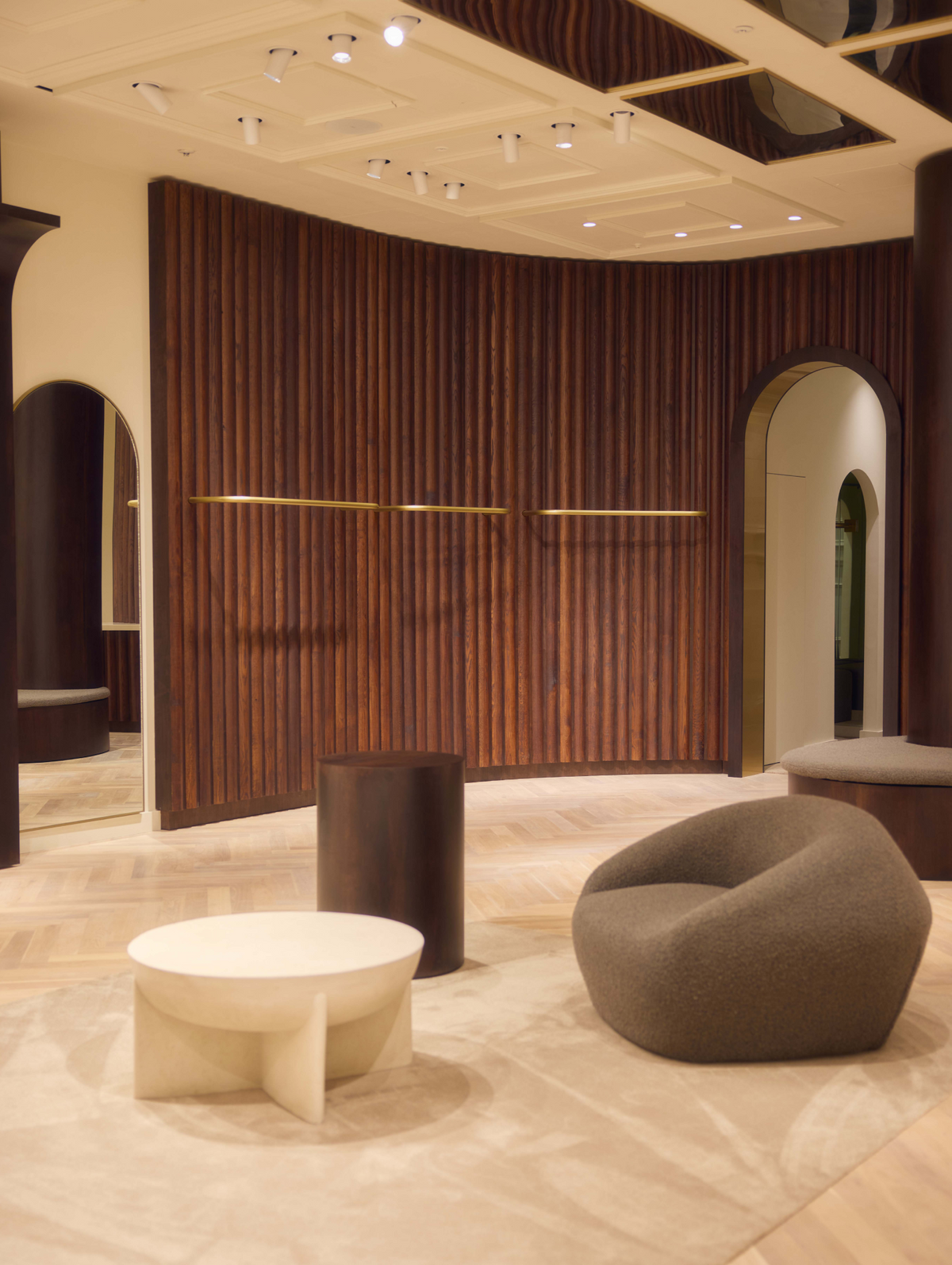 Store gallery image