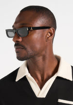Milan - Curved-Frame Sunglasses - Black