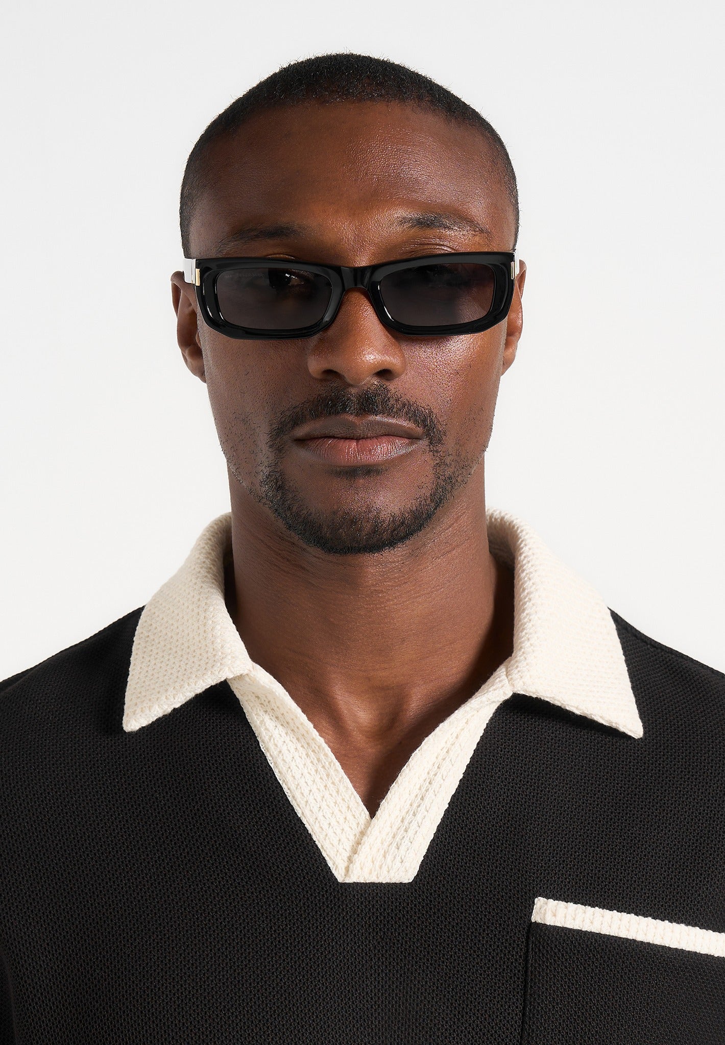 milan-curved-frame-sunglasses-black