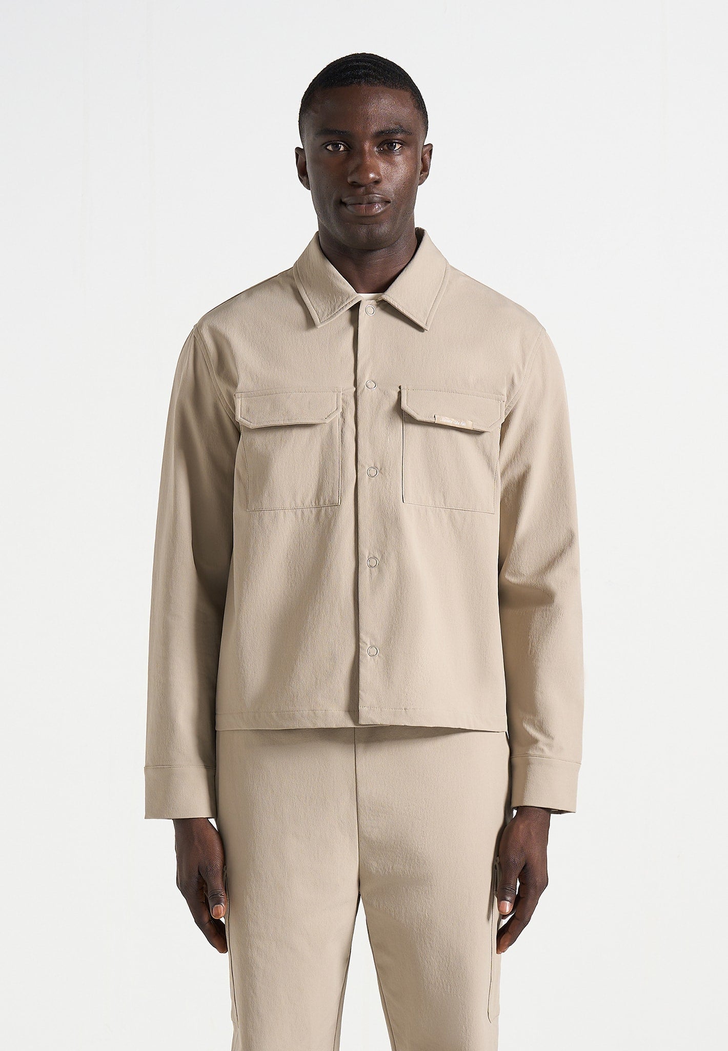 milo-technical-cargo-jacket-taupe 