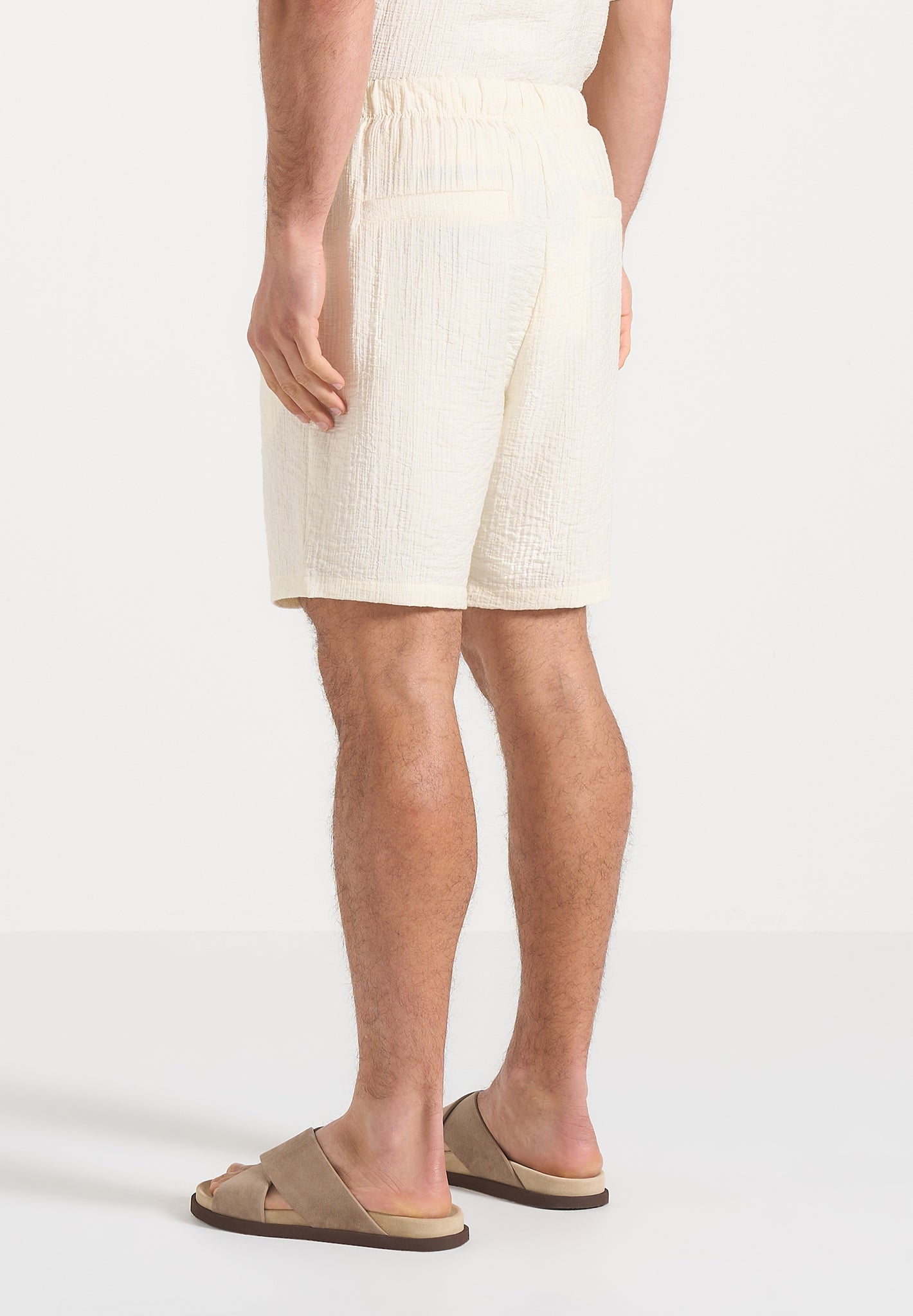ari-unisex-textured-shorts-cream