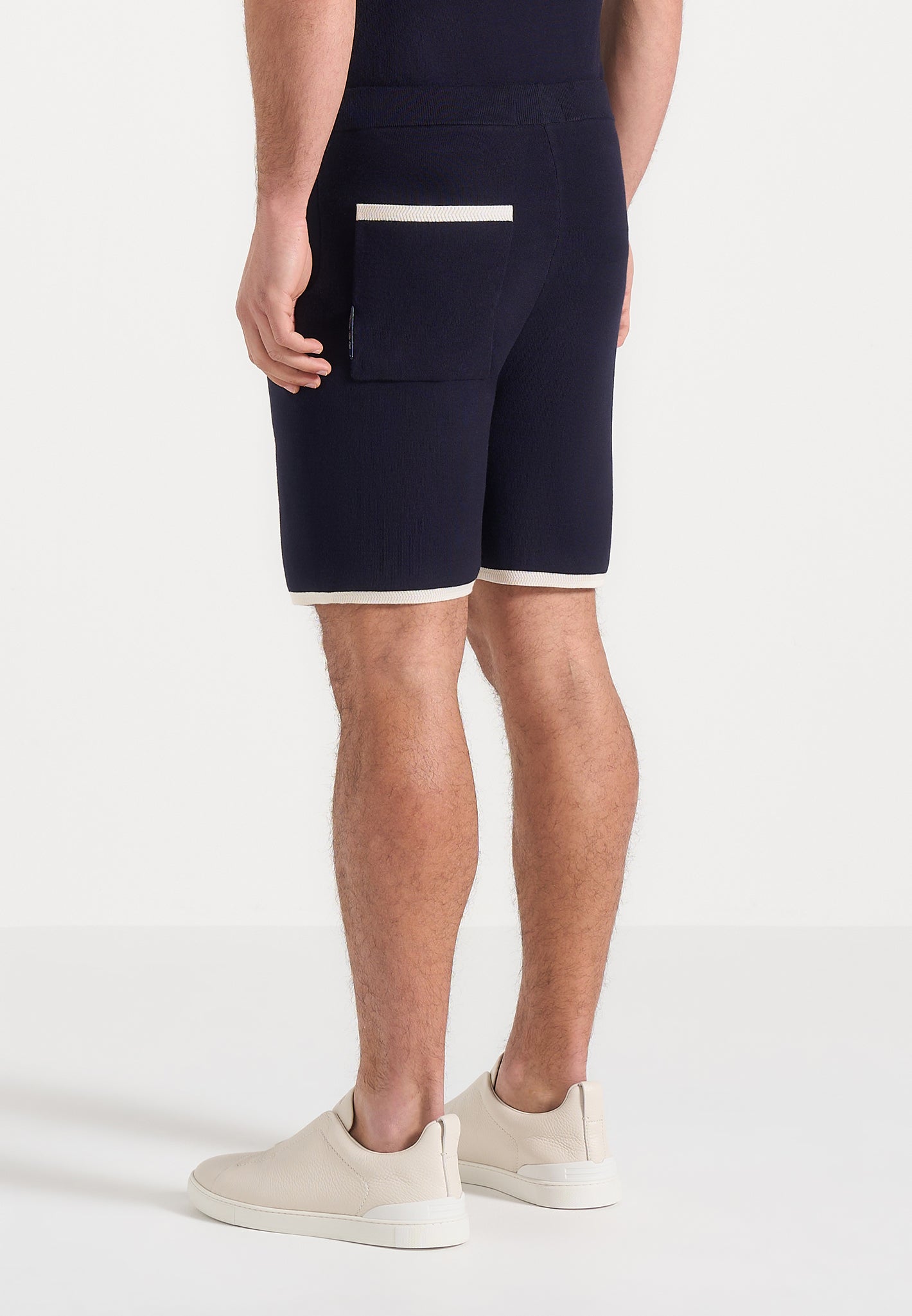 regis-contrast-detail-knit-shorts-navy