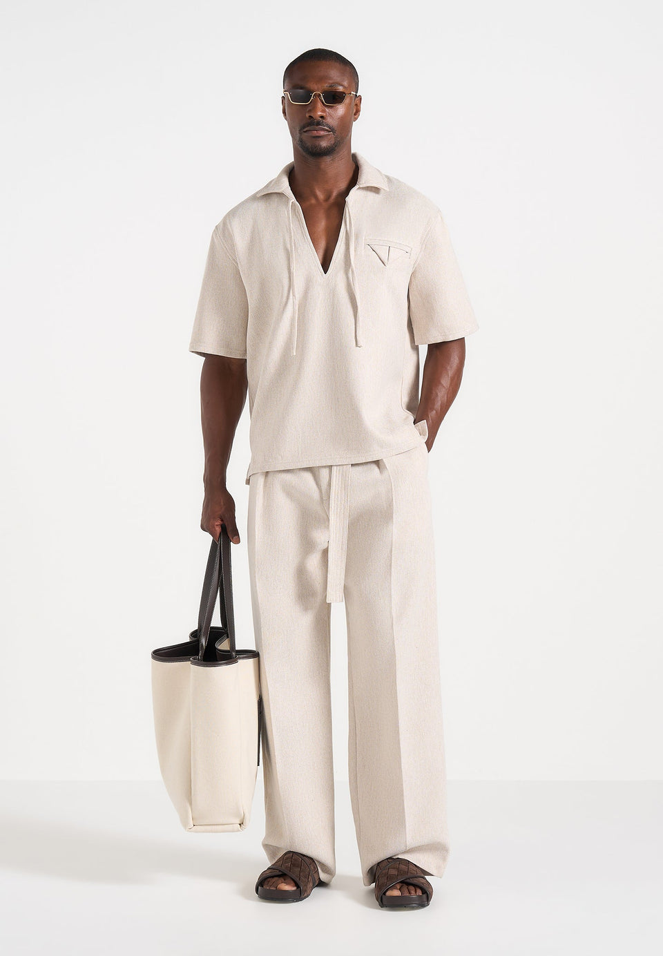 loic-wide-leg-textured-trousers-with-belt-cream