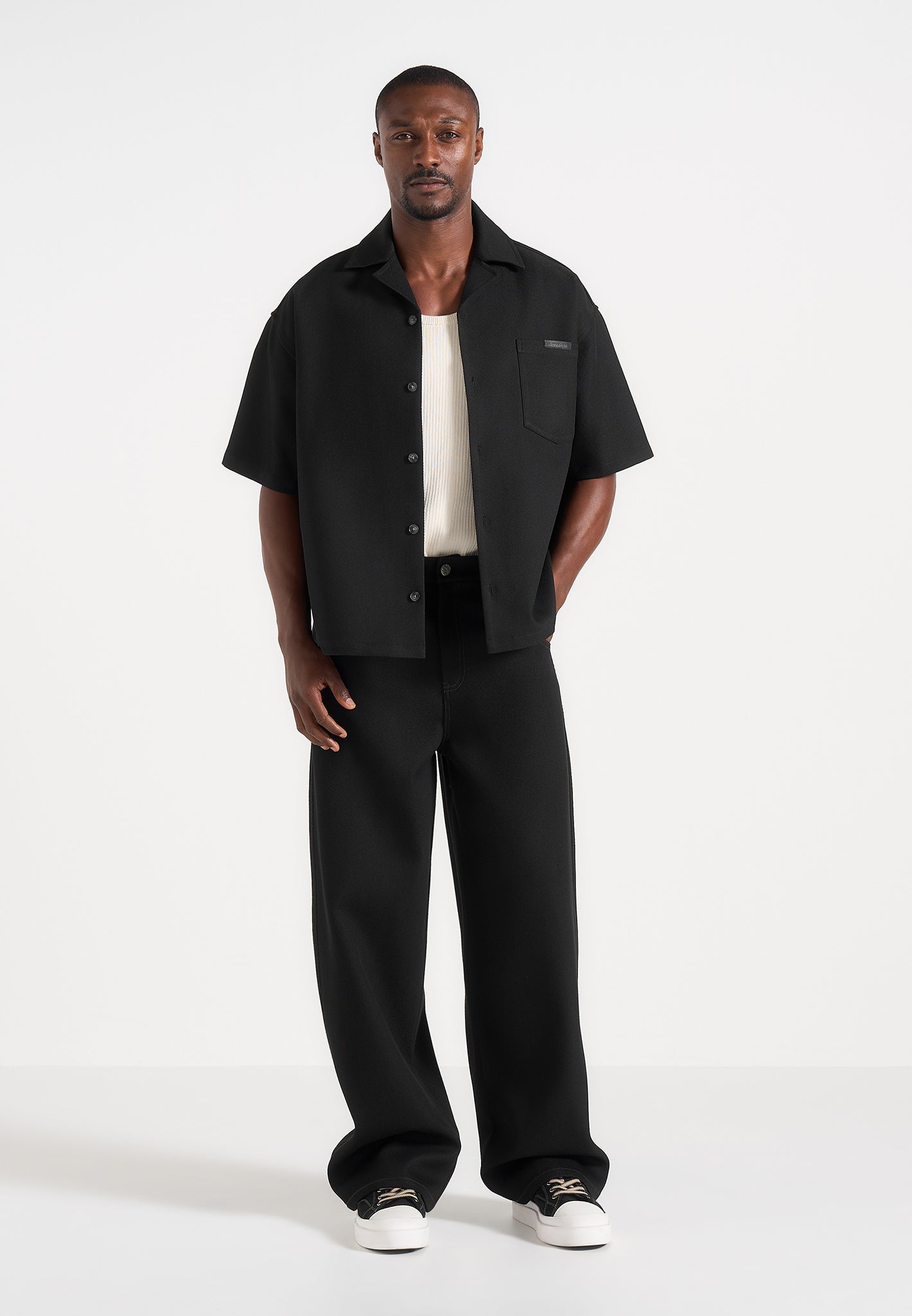loic-wide-leg-tailored-trousers-with-belt-black