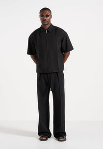 Aven - Boxy Shirt With Crease - Black