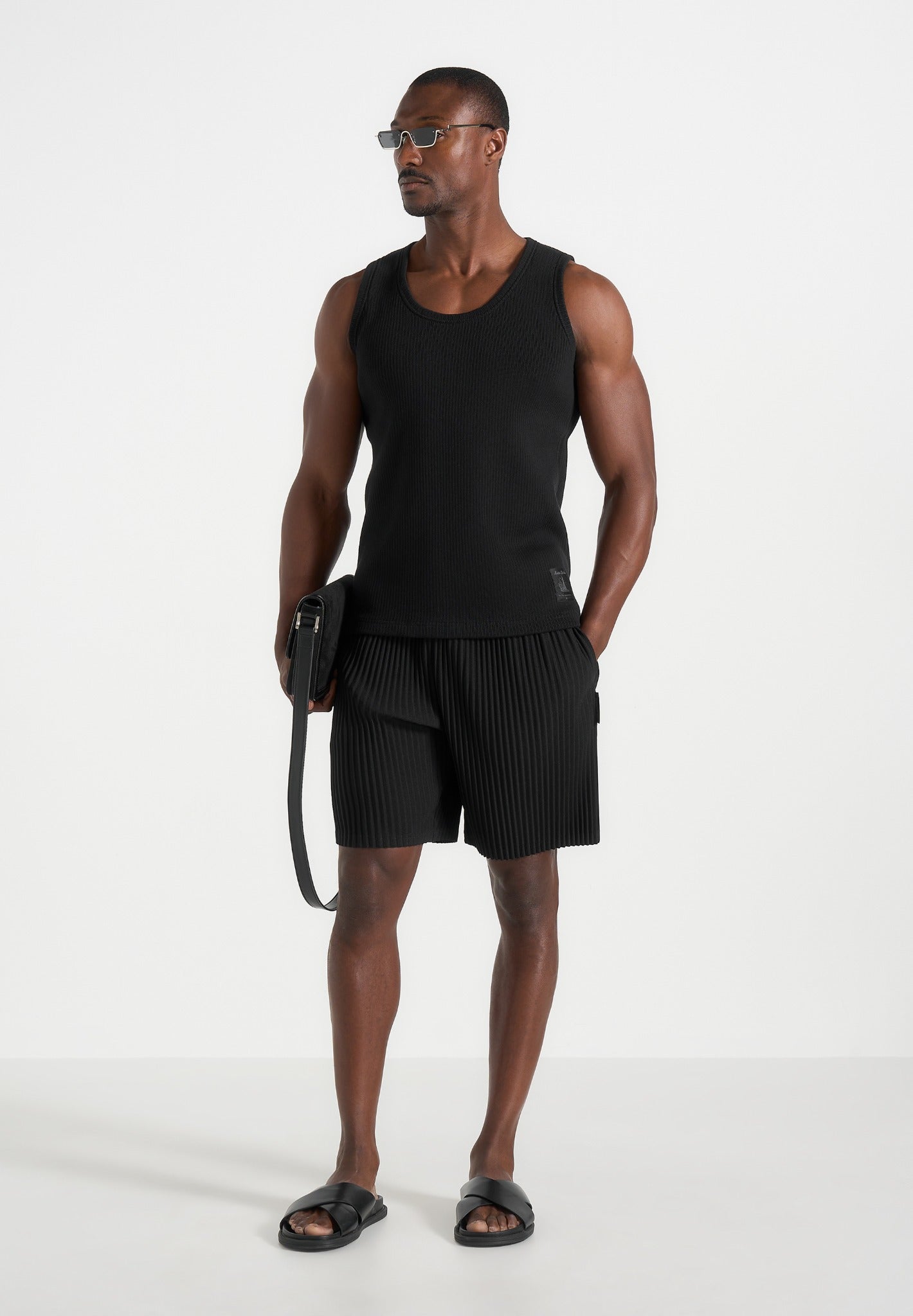 Drew - Pleated Shorts - Black
