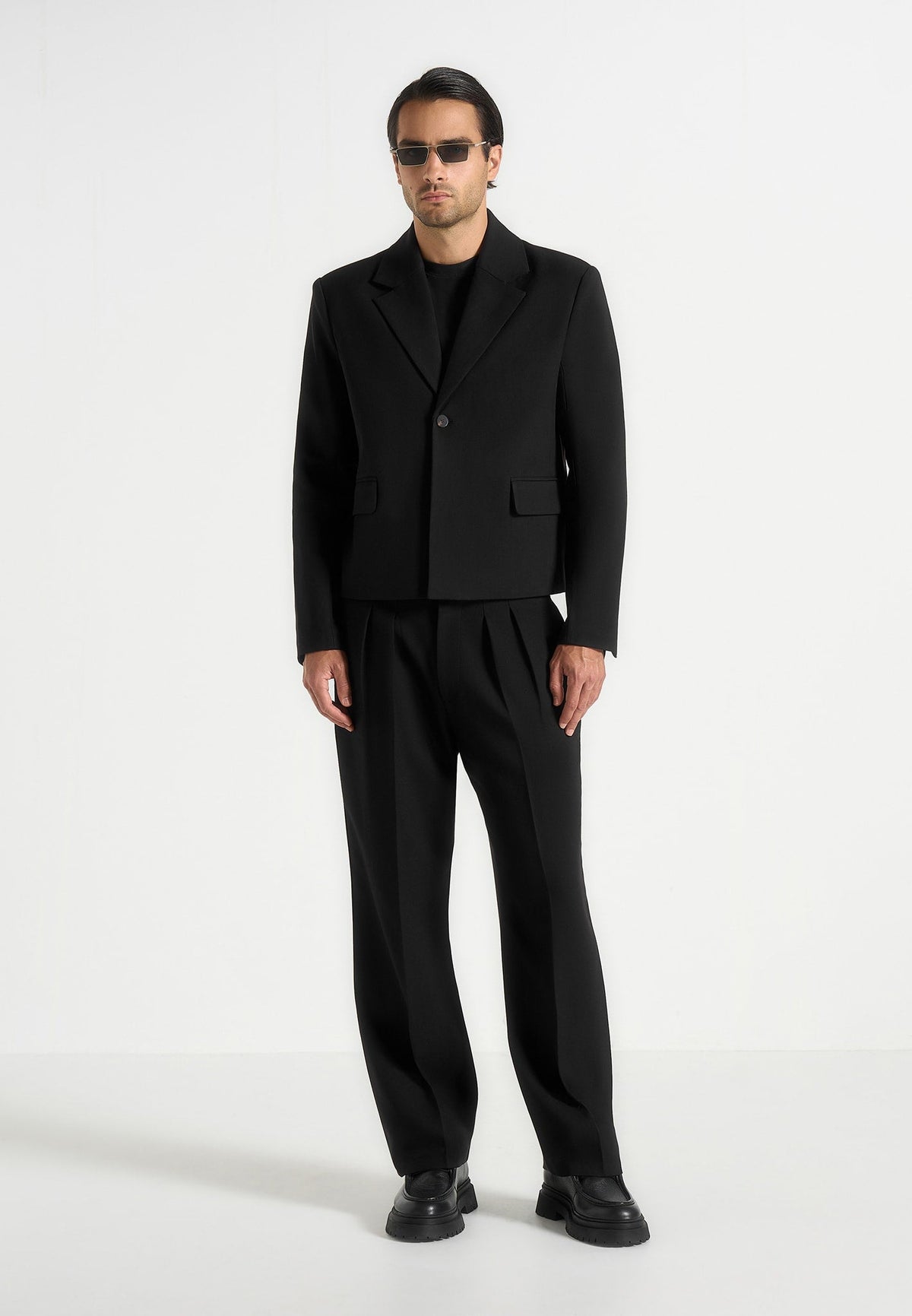 silas-tailored-cropped-blazer-black