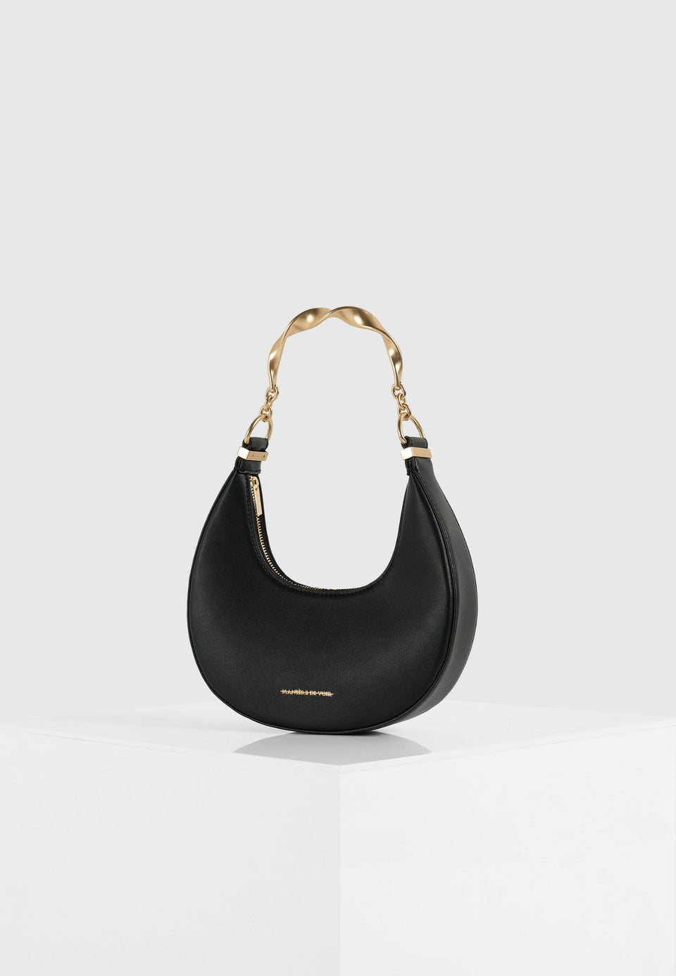sadie-sculpted-leather-crescent-bag-black