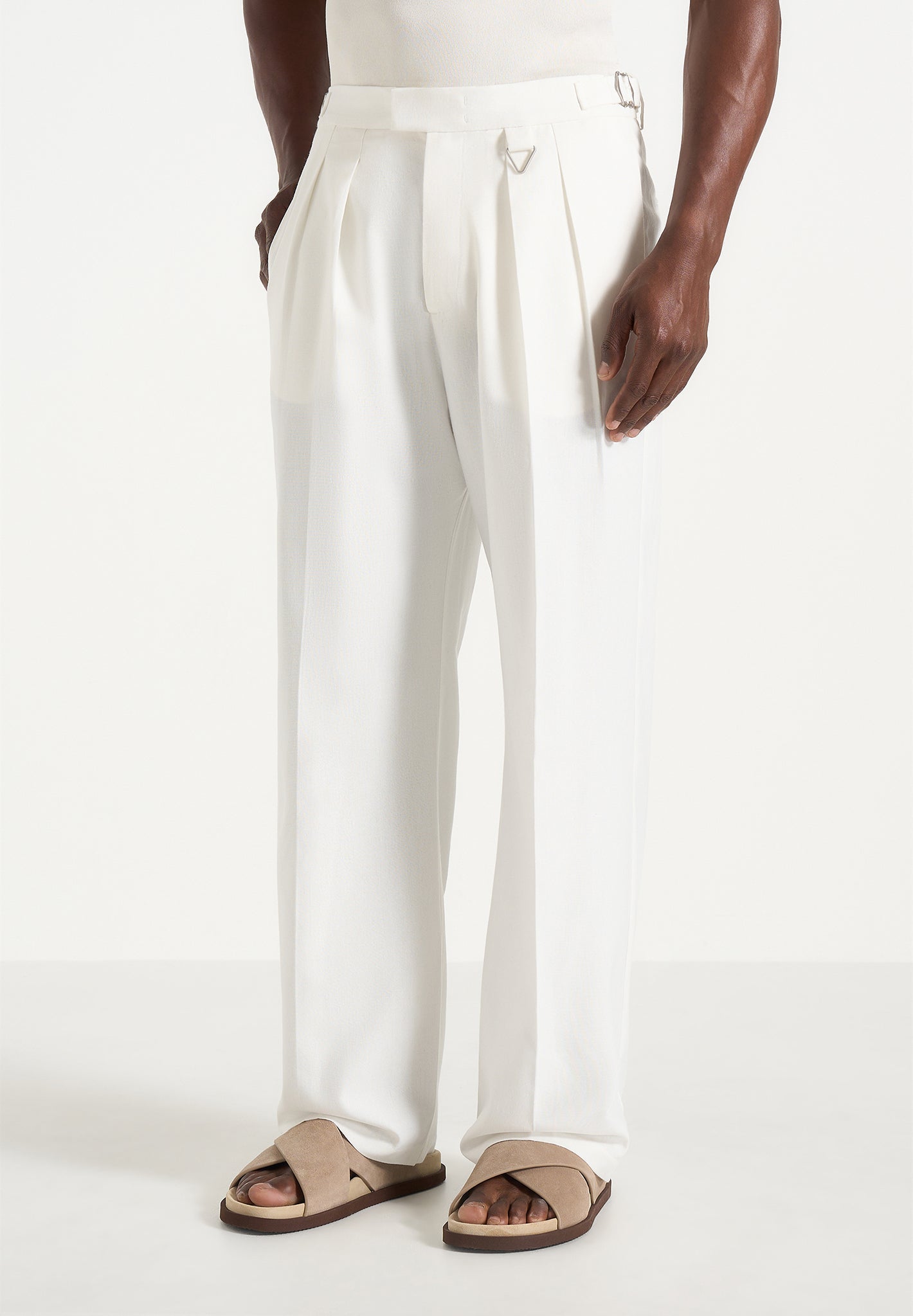 Pierre - Twin Pleat Linen Pants - White | Manière De Voir USA