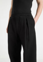 eternel-twin-pleated-relaxed-jogger-black