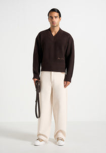 Remi - V-Neck Signature Knit Sweater - Brown