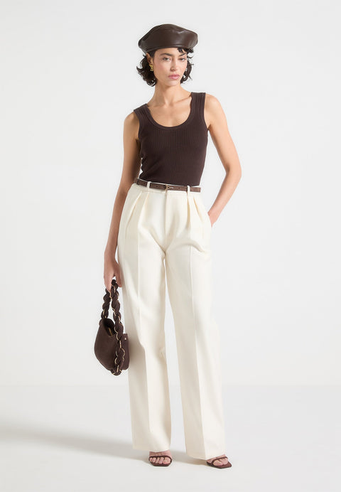  Relaxed Leg Pants