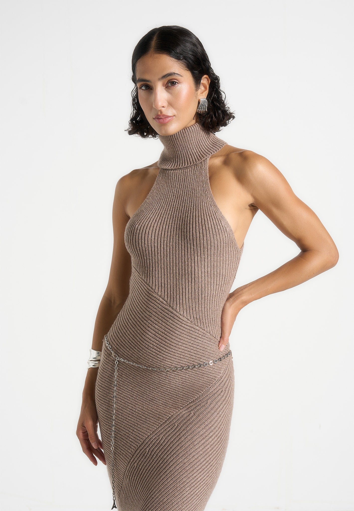 Women's Halter Neck Knitted Maxi Dress With Chain - Taupe - L - Belina