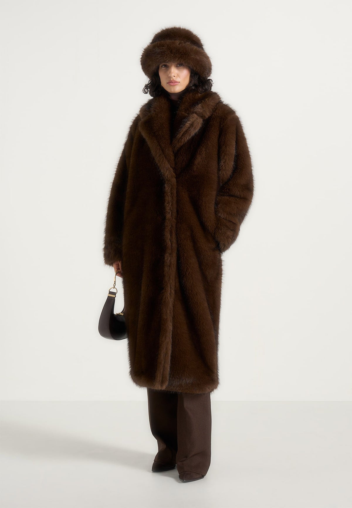 ilya-oversized-fur-hat-brown