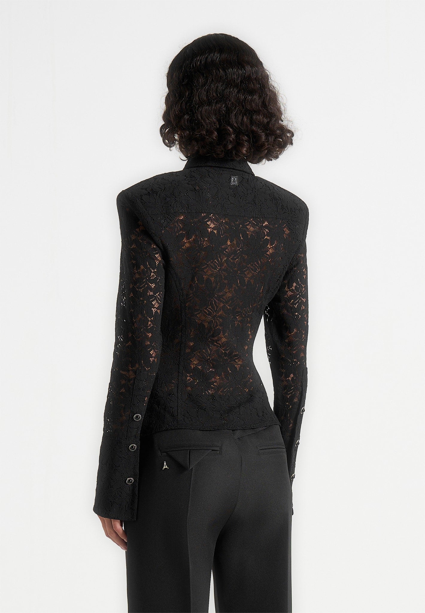 sila-wide-shoulder-lace-angled-shirt-black