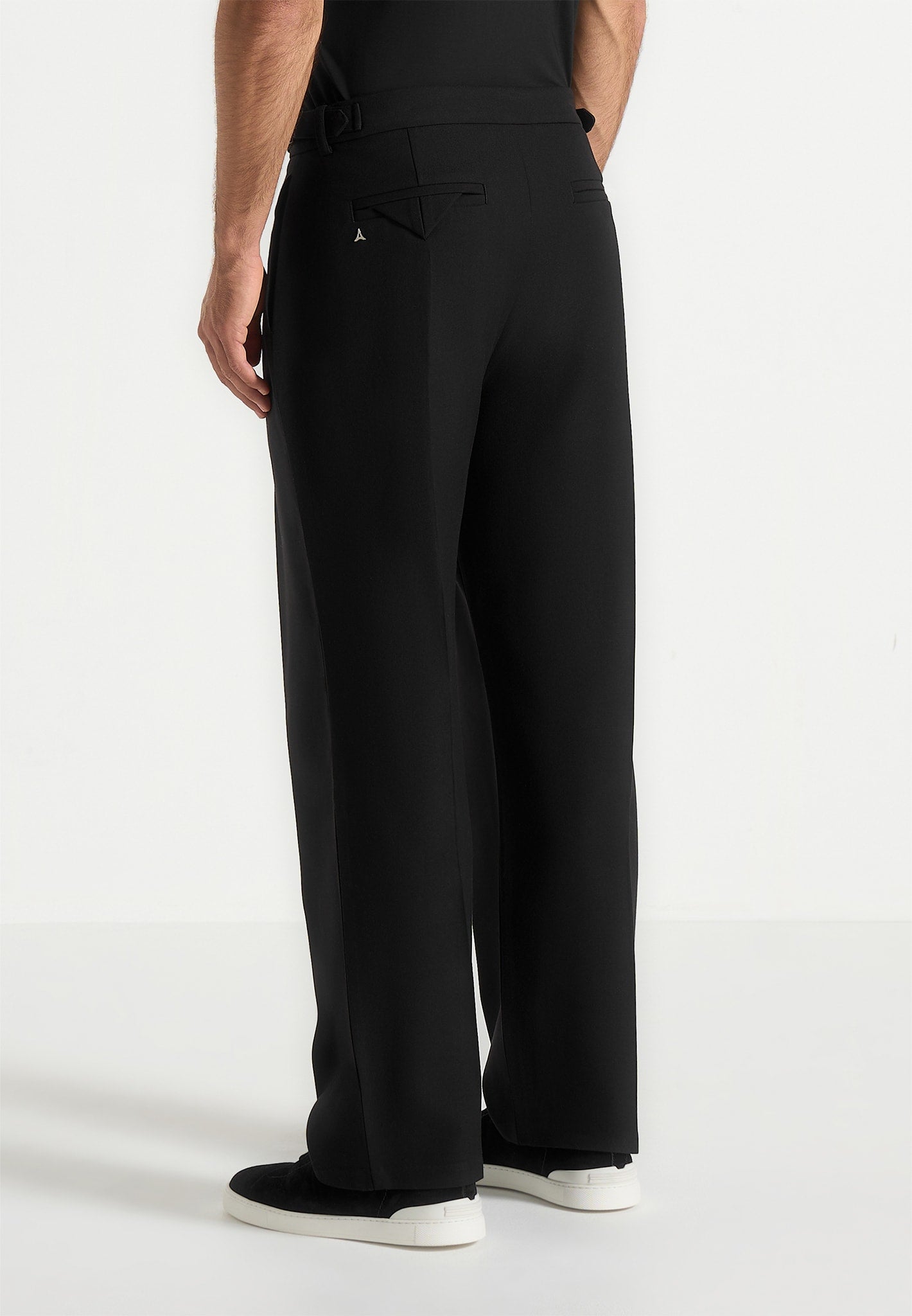 Pierre - Relaxed Fit Twin Pleat Tailored Trousers - Black