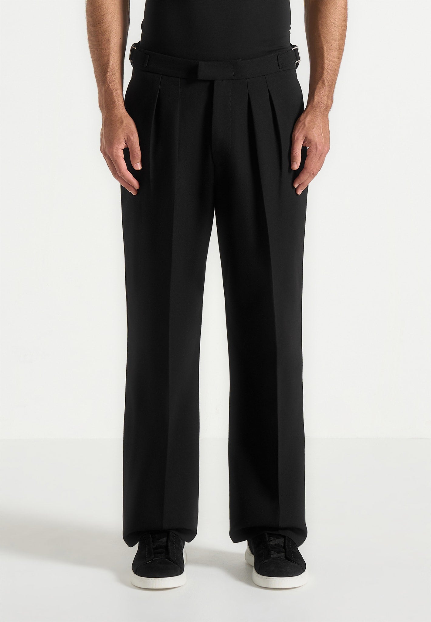 Pierre - Relaxed Fit Twin Pleat Tailored Trousers - Black