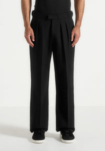 P⁠ierre - Relaxed Fit Pleated Tailored Trousers - Black