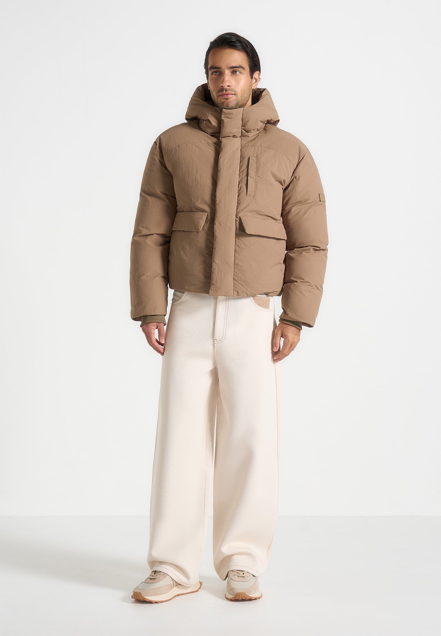 Casey - Unisex Minimal Raglan Puffer Jacket - Taupe 