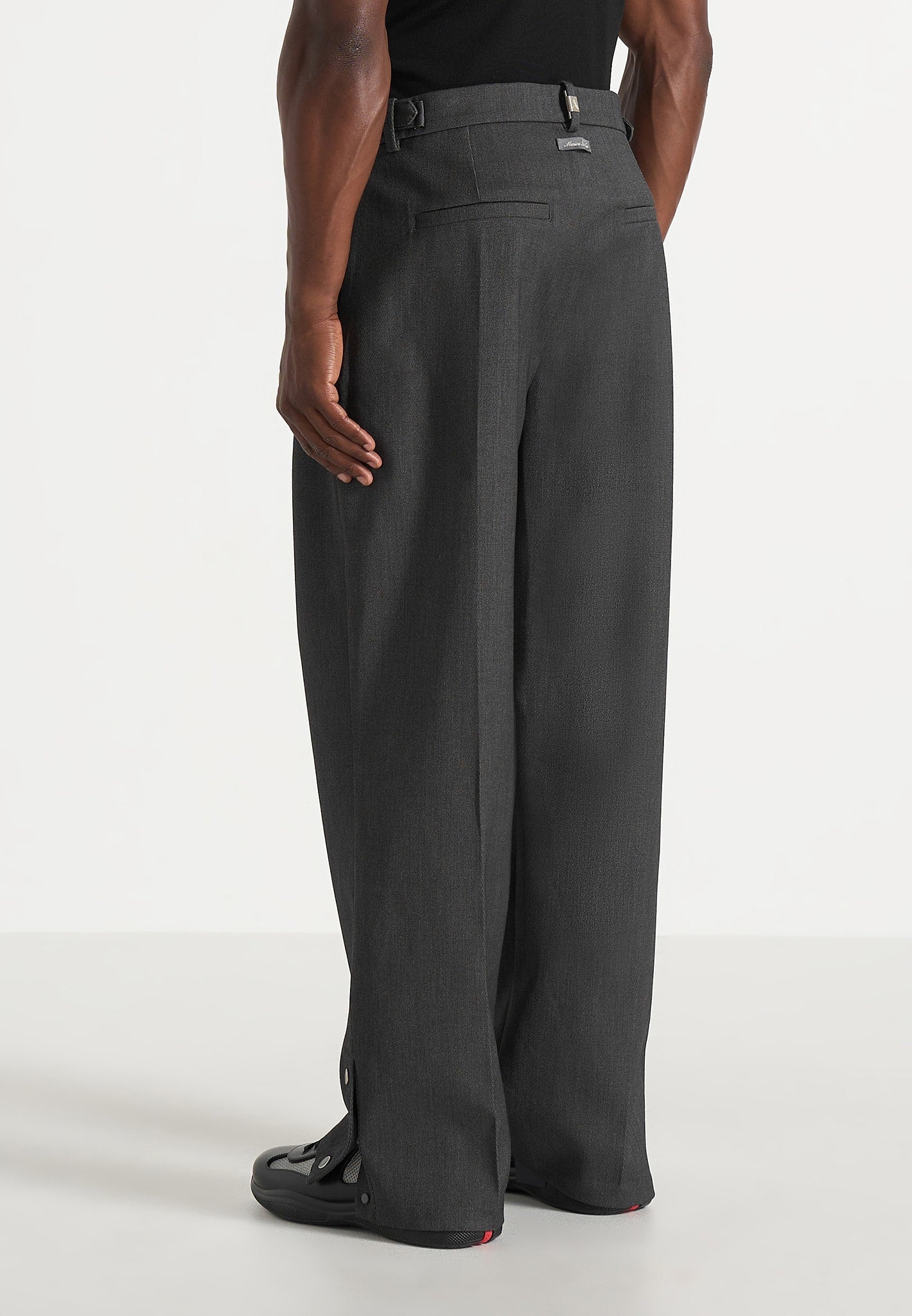 Boris - Tailored Button Cuff Pants - Grey