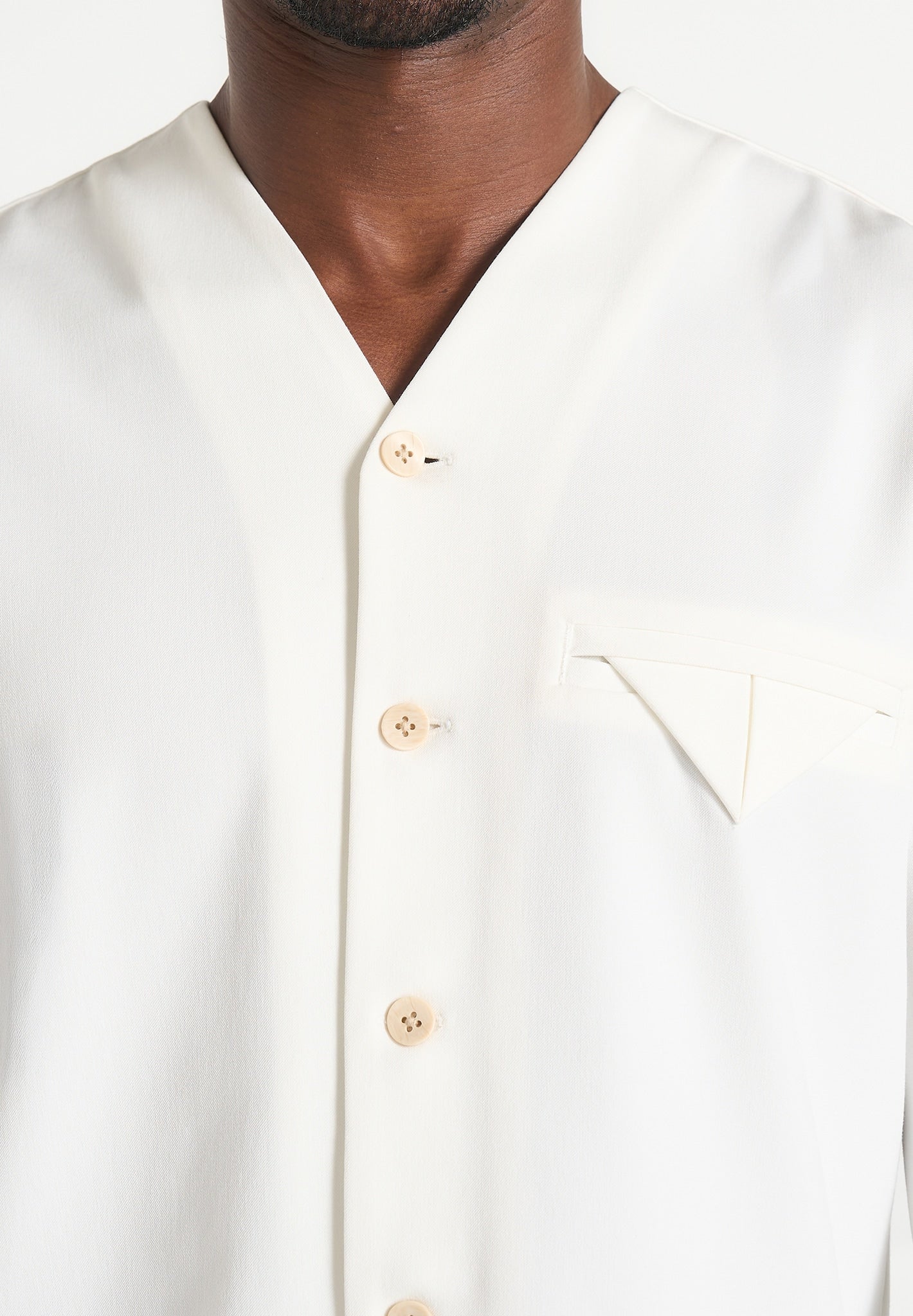 Zac - Boxy V-Neck Long Sleeve Shirt - White