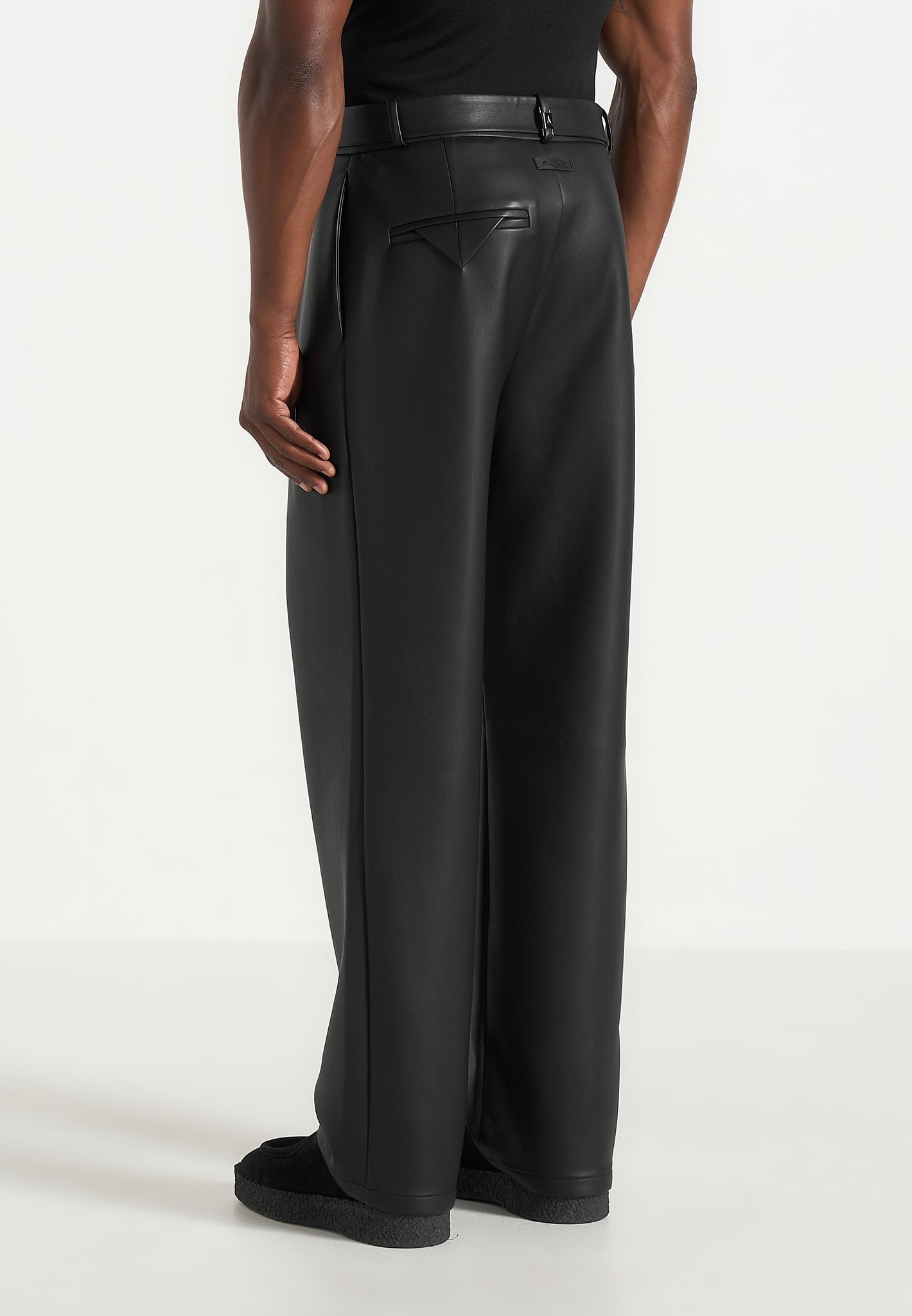Men's Relaxed Fit Leather Pleated Pants - Black - W32