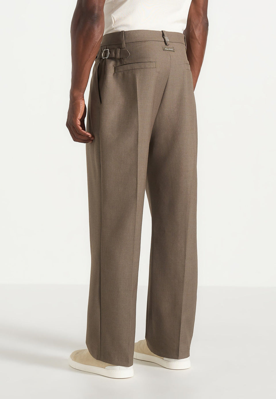 dorian-pleated-tailored-trousers-khaki