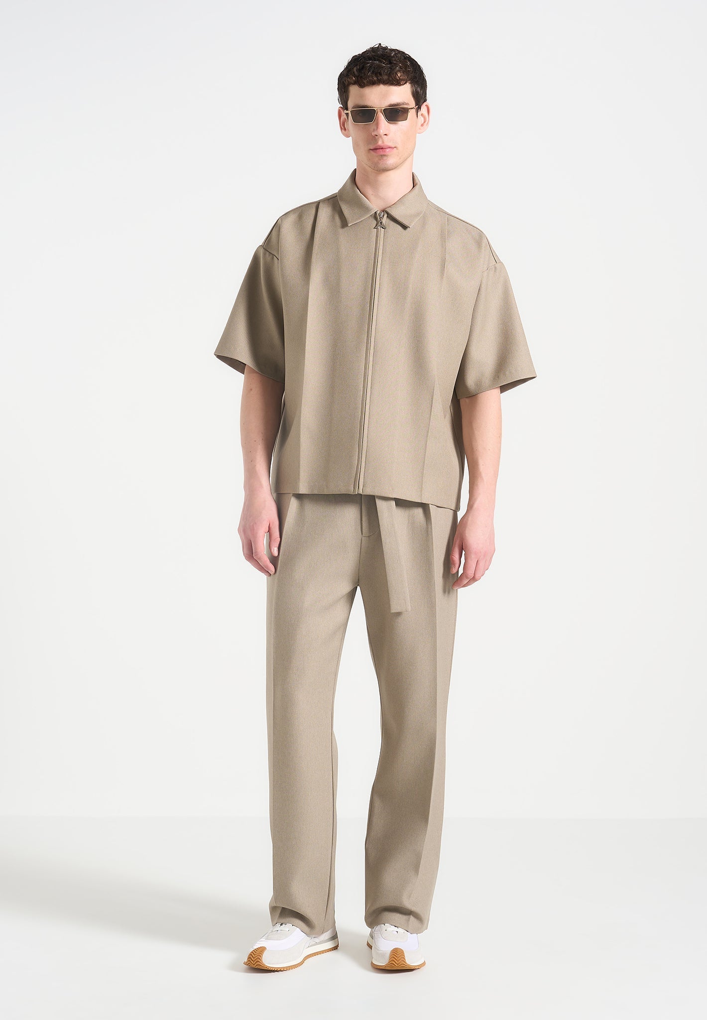 Louis - Relaxed Fit Belted Tailored Pants - Beige