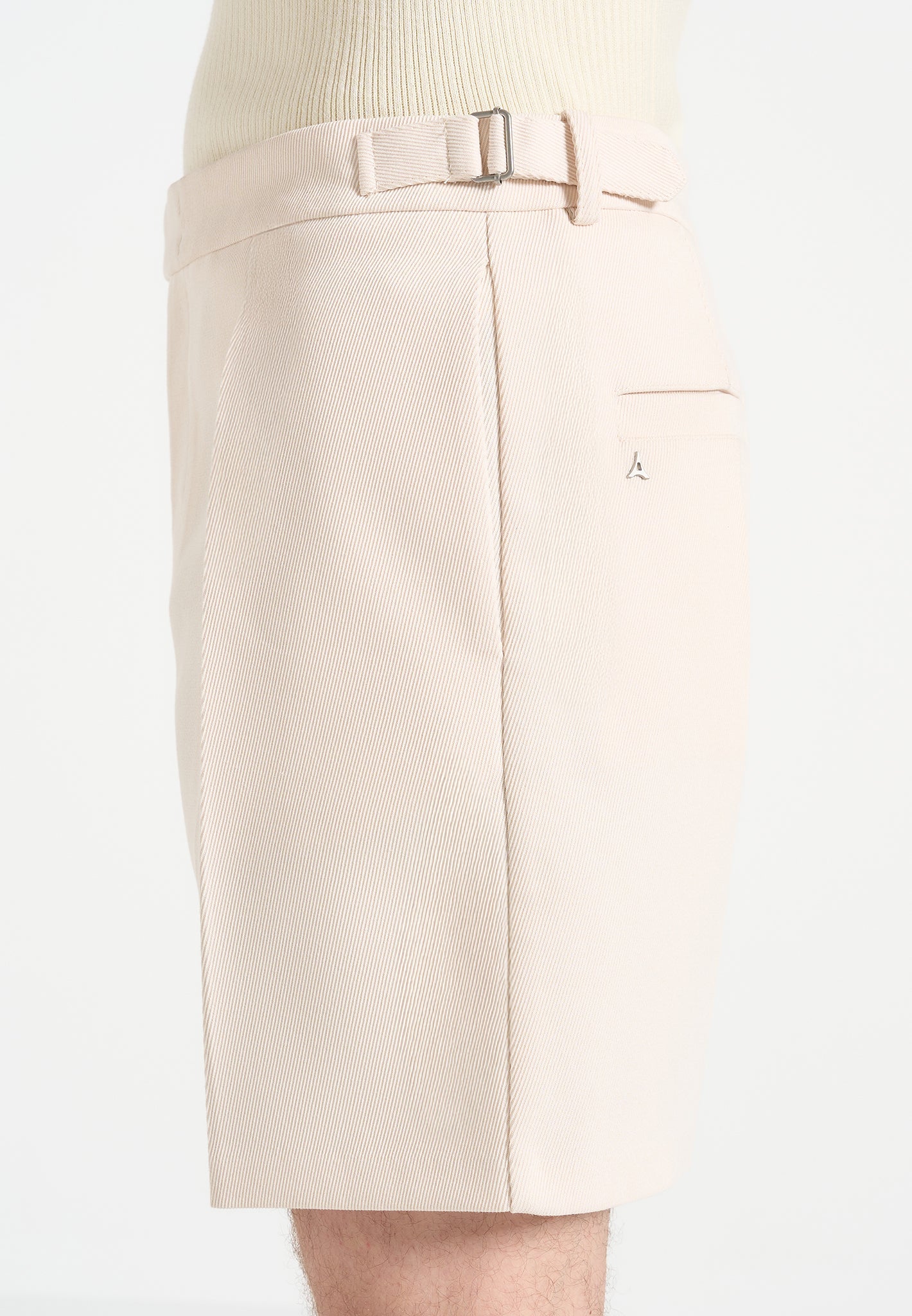 twill-pleated-shorts-cream